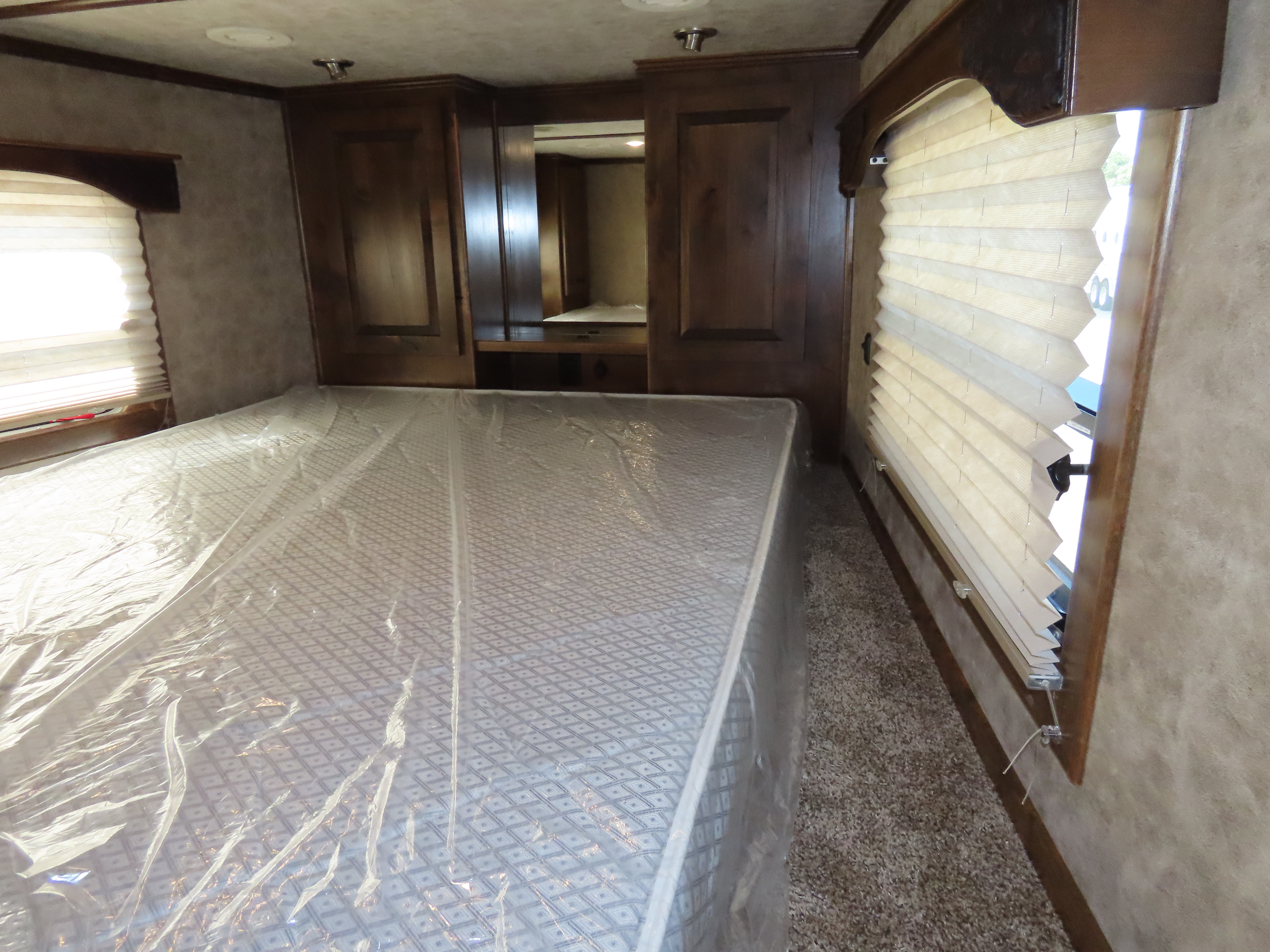 S527 4 Horse 15'4" SW Side load — photo 33