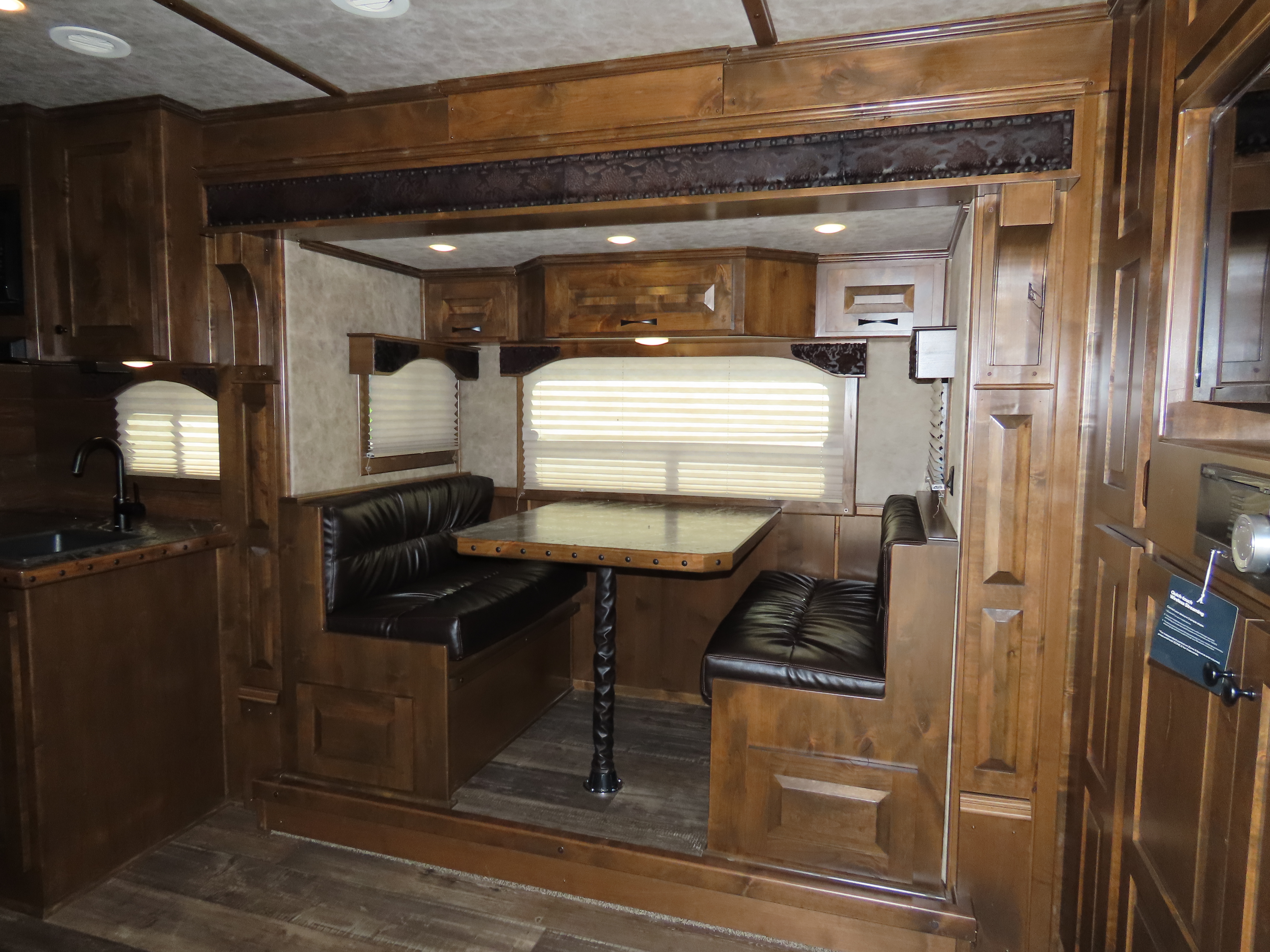 S527 4 Horse 15'4" SW Side load — photo 36