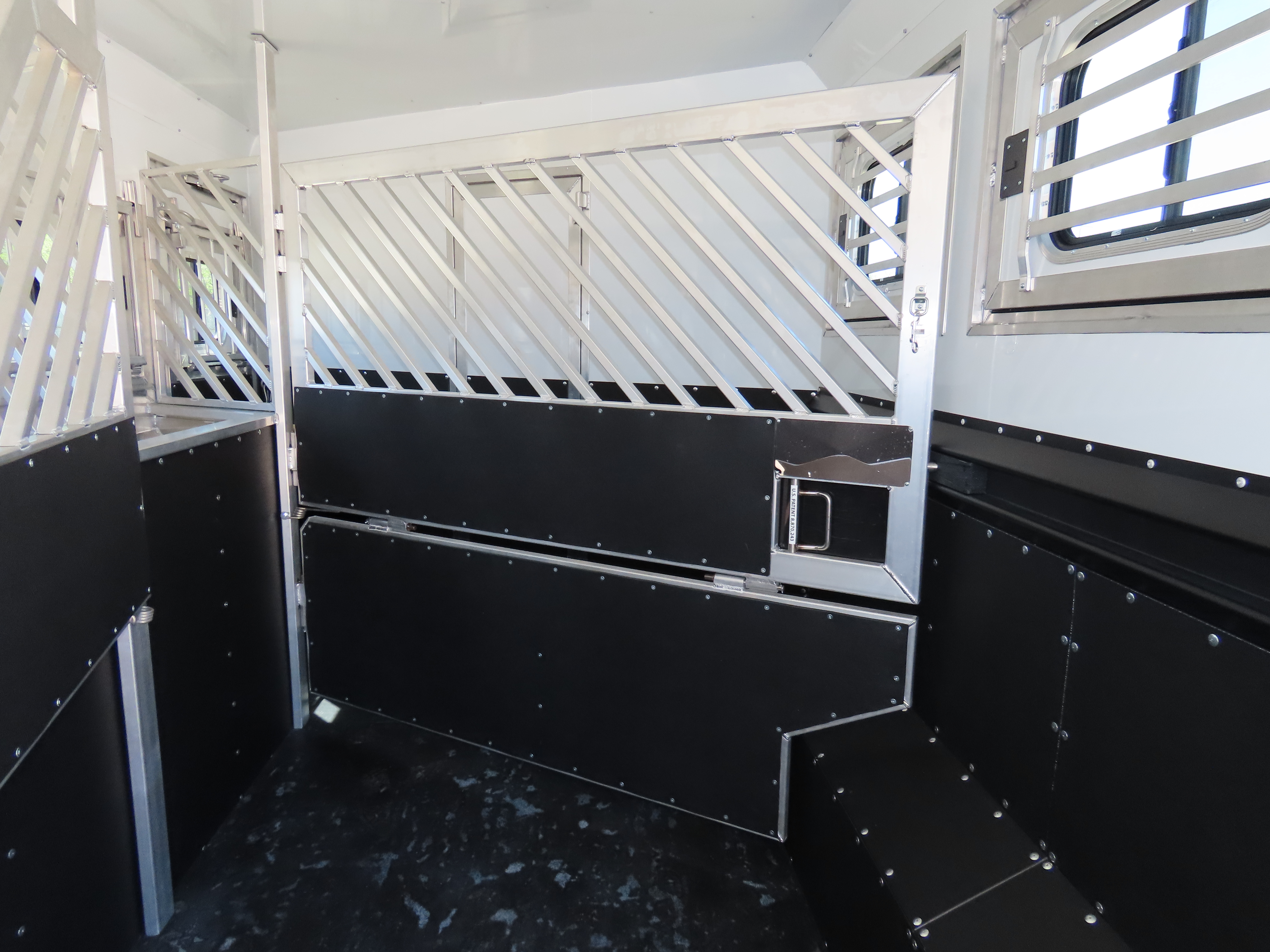 S527 4 Horse 15'4" SW Side load — photo 16