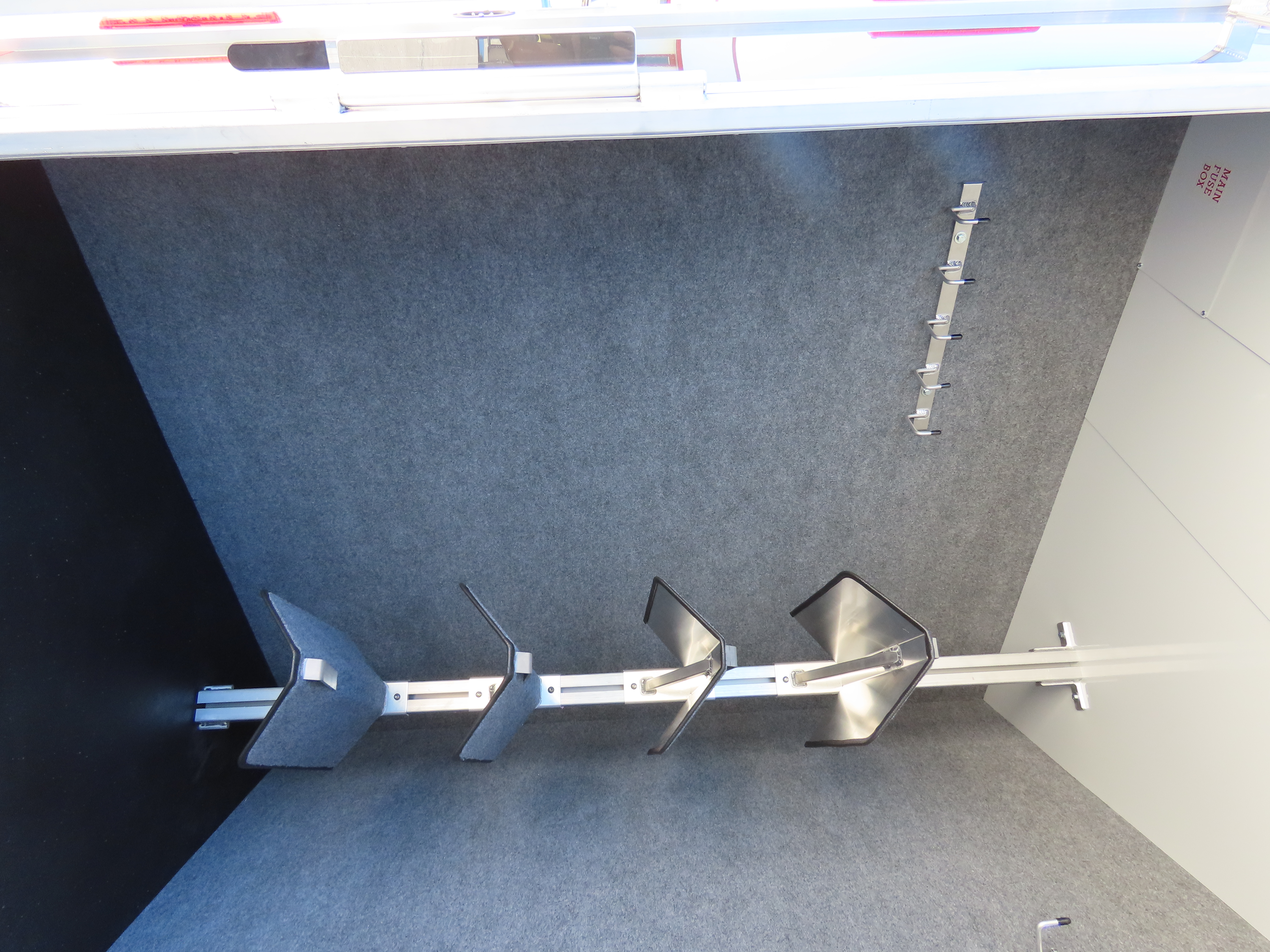 S527 4 Horse 15'4" SW Side load — photo 29